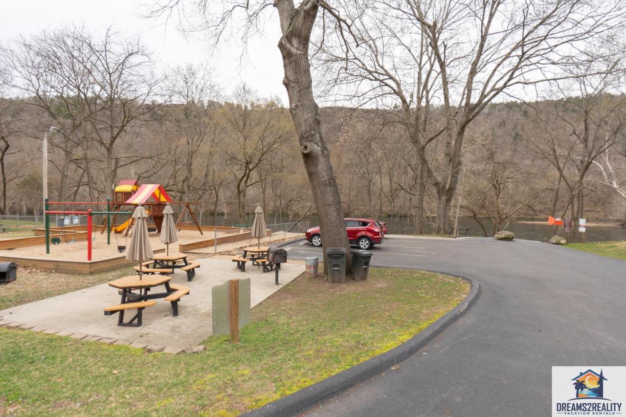 3Br Condo With Lake View - Trout Fishing - Playground - 2 Pools - Free Tickets Included - Pr69-9 Branson Exterior foto